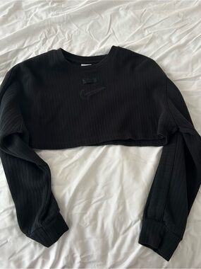 Nike Black Ribbed Cropped Long-Sleeve Top